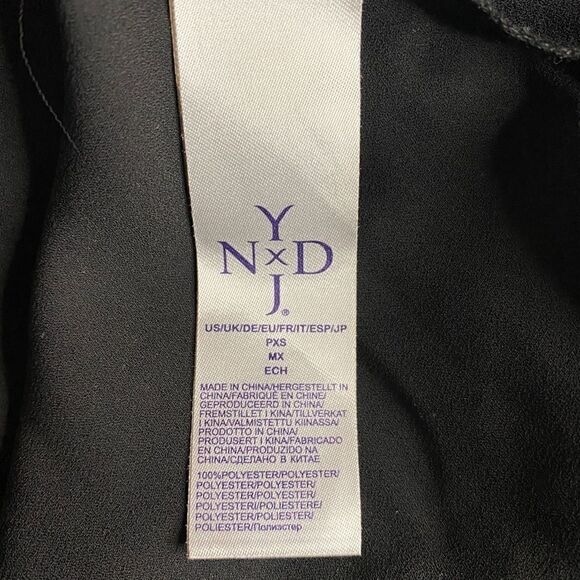 NWTs NYDJ Sleeveless Top with Eyelet Back Sheer Shoulder Panels Petite XS - Picture 7 of 8